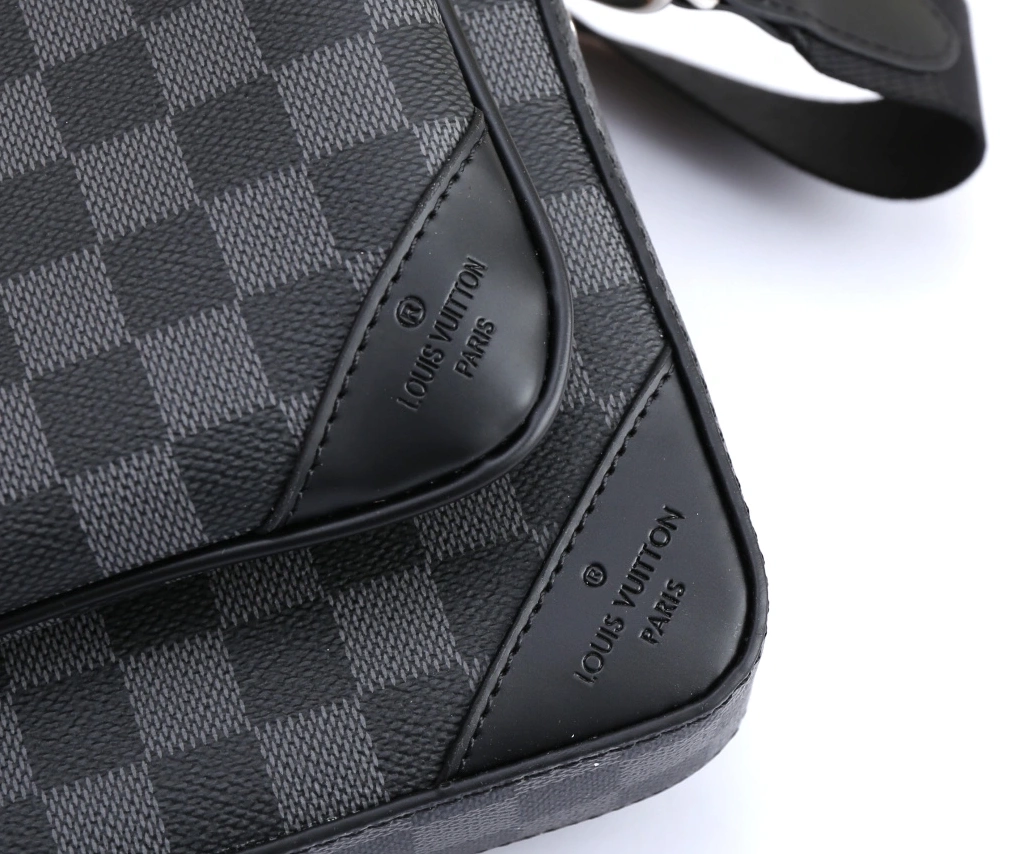 Men For Messenger 7649 Bags GoAnywhere Vuitton Louis 0913